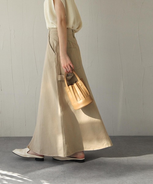 Chillfar(チルファー)の「フロントスリットロングスカート(スカート・レディース・ベージュ/オフホワイト/グリーン・MEDIUM/LARGE)」の21枚目の写真