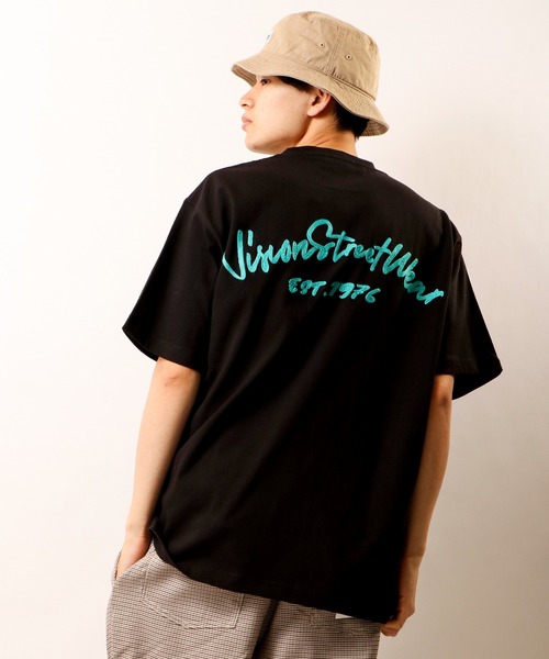 VISION STREET WEAR（ヴィジョンストリートウェア）の「VISION STREET WEAR ﾛｺﾞﾌﾟﾘﾝﾄﾜｯﾍﾟﾝ＆刺繍半袖Tｼｬﾂ（Tシャツ/カットソー・メンズ・ホワイト/ブラック/サックスブルー/グリーン/マスタード/ホワイト系その他/ブラック系その他/グリーン系その他/ブルー系その他/イエロー系その他/ホワイト系その他2/ホワイト系その他3/ホワイト系その他4/ブラック系その他2/ブラック系その他3/ブラック系その他4/グリーン系その他2/ブルー系その他2/イエロー系その他2/ブラック系その他5/ホワイト系その他5・LL/M/L）」の10枚目の写真