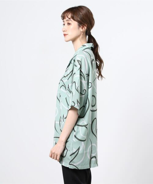 MAHAGRID(マハグリッド)の「『mahagrid/マハグリッド』TRIBAL OPEN COLLAR SHIRT/トライバル オープンカラー シャツ 半袖(シャツ/ブラウス・レディース・グリーン/パープル・M/L)」の7枚目の写真