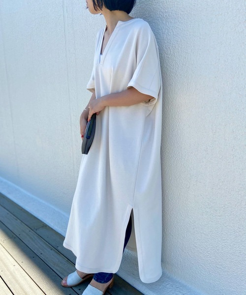 BEARDSLEY（ビアズリー）の「VネックBIGワンピース（ワンピース・レディース・アイボリー/ブラック・FREE）」の8枚目の写真