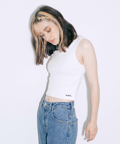 X-girl（エックスガール）の「V-NECK TANK TOP（タンクトップ・レディース・ブラウン/ブラック/ライトブルー/ホワイト・S/M）」の9枚目の写真