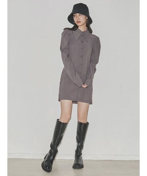 EMODA（エモダ）の「ビッグカラーシャツワンピース（ワンピース・レディース・ブラック/キャメル/グレー・FREE）」の4枚目の写真