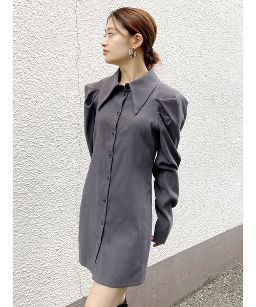 EMODA（エモダ）の「ビッグカラーシャツワンピース（ワンピース・レディース・ブラック/キャメル/グレー・FREE）」の7枚目の写真