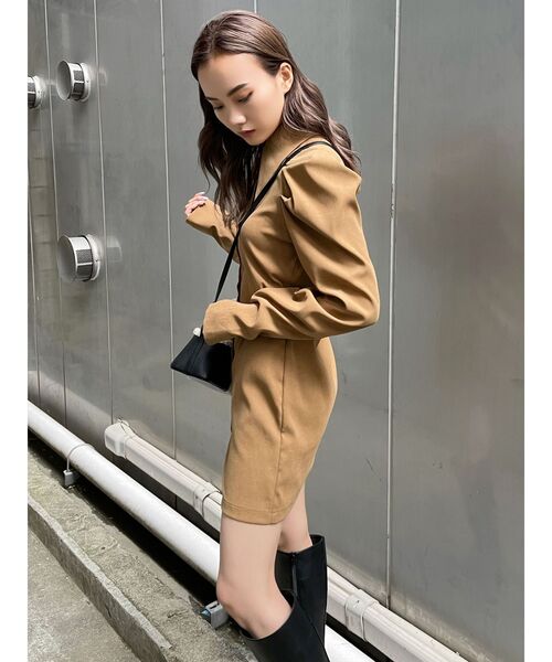 EMODA（エモダ）の「ビッグカラーシャツワンピース（ワンピース・レディース・ブラック/キャメル/グレー・FREE）」の11枚目の写真