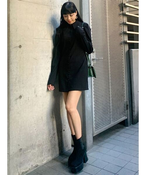 EMODA（エモダ）の「ビッグカラーシャツワンピース（ワンピース・レディース・ブラック/キャメル/グレー・FREE）」の20枚目の写真