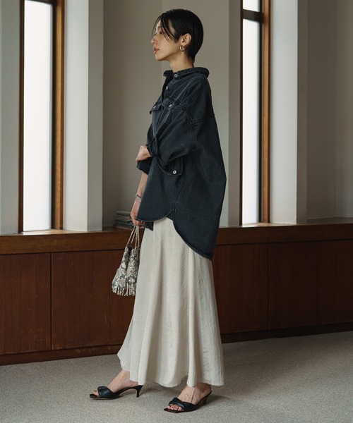 LOUNGEDRESS（ラウンジドレス）の「ヴィンテージタフタスカート（スカート・レディース・ブラック/ライトベージュ・FREE）」の4枚目の写真