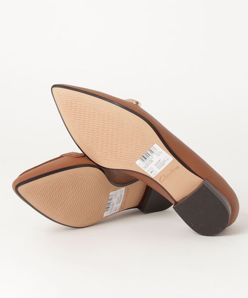 Clarks(クラークス)の「【ネット限定】 Laina15 Buckle / ライナ15バックル(ダークタンレザー)(ローファー・レディース・ダークブラウン・UK5/UK4/UK6/UK4.5/UK3.5/UK5.5/UK3)」の3枚目の写真
