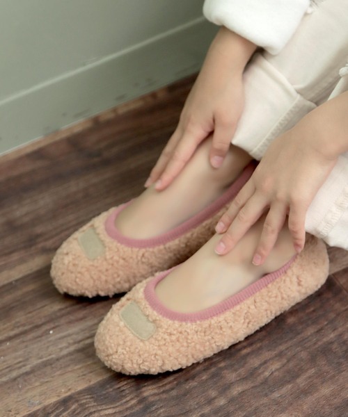 SOROTTO（ソロット）の「キッズボアパンプス（パンプス・キッズ・ブラック/ダークブラウン/ベージュ/グレー/ピンク/ブルー・22.0cm/16.0cm/17.0cm/18.0cm/19.0cm/20.0cm/21.0cm）」の5枚目の写真