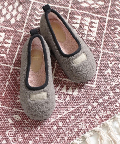 SOROTTO（ソロット）の「キッズボアパンプス（パンプス・キッズ・ブラック/ダークブラウン/ベージュ/グレー/ピンク/ブルー・22.0cm/16.0cm/17.0cm/18.0cm/19.0cm/20.0cm/21.0cm）」の20枚目の写真