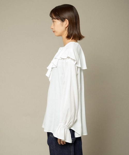 KBF(ケイビーエフ)の「フリルブラウス(シャツ/ブラウス・レディース・ブラック/オフホワイト/キャメル・ONE)」の6枚目の写真