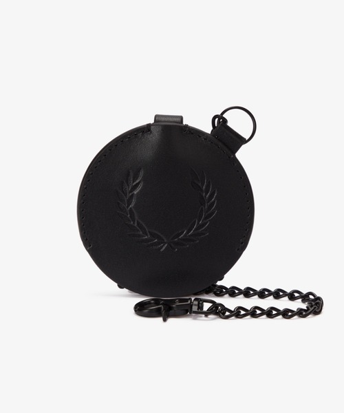 FRED PERRY(フレッドペリー)の「Laurel Wreath Leather Key Fob(キーケース/キーアクセサリー・メンズ・ブラック・ONE SIZE)」の1枚目の写真