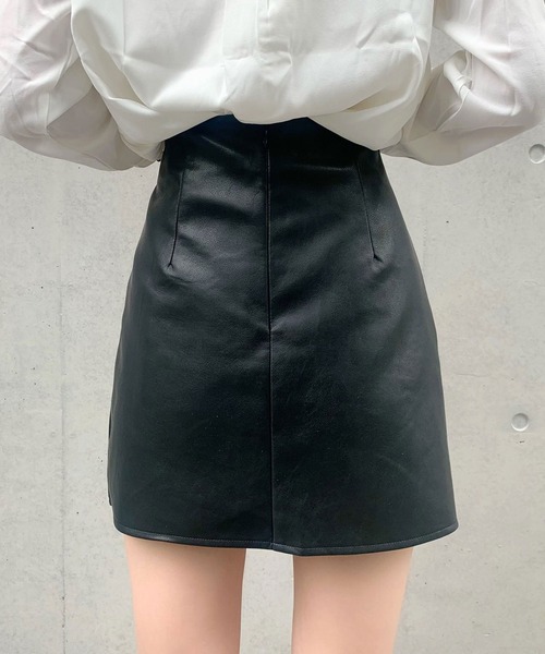 Crea titty&Co. PETIT(クレアティティーアンドコープチ)の「【Crea titty&Co.PETIT】フェイクレザーヘムレイヤースカパン(スカート・レディース・ブラック/ホワイト/ピンク・SMALL/MEDIUM/LARGE)」の14枚目の写真