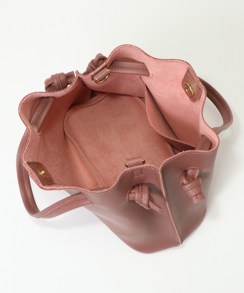 ikka（イッカ）の「PUミニ巾着付きショルダーバッグ（ショルダーバッグ・レディース・ブラック/ダークグリーン/ベージュ/ピンク・FREE）」の13枚目の写真