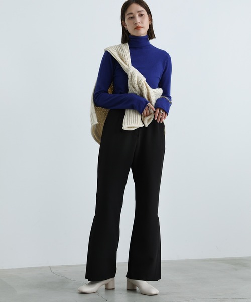 select MOCA(セレクトモカ)の「ハイウエストサイドタックフレアパンツ(スラックス・レディース・ブラック/ライトオリーブ/バーガンディー・SMALL/MEDIUM)」の15枚目の写真