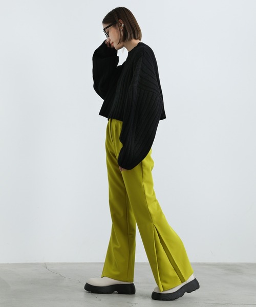 select MOCA(セレクトモカ)の「ハイウエストサイドタックフレアパンツ(スラックス・レディース・ブラック/ライトオリーブ/バーガンディー・SMALL/MEDIUM)」の9枚目の写真