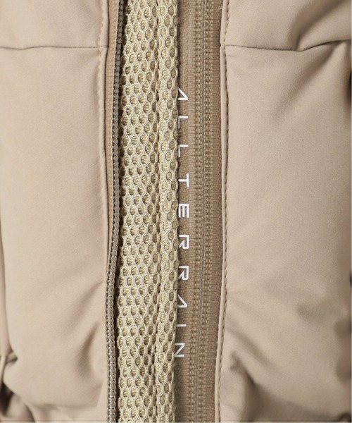 DESCENTE ALLTERRAIN（デサント　オルテライン）の「《別注》【DESCENTE ALLTERRAIN】MOUNTAINEER-L：ダウンジャケット◆（ダウンジャケット/コート・レディース・ベージュ・LARGE/MEDIUM）」の20枚目の写真