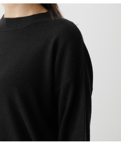 AZUL by moussy（アズールバイマウジー）の「NUDIE H/N KNIT TOPS/ヌーディーハイネックニットトップス（ニット/セーター・レディース・ブラック/オフホワイト/グリーン/イエロー系その他・SMALL/MEDIUM）」の5枚目の写真