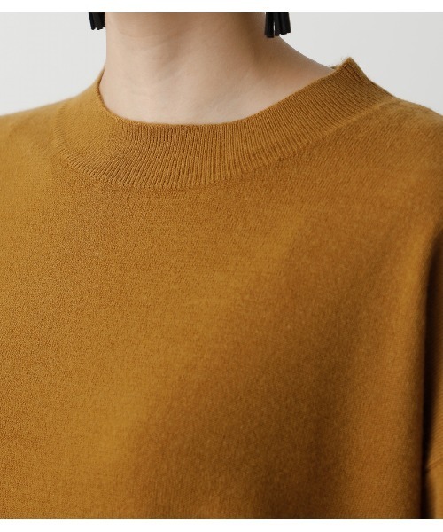 AZUL by moussy（アズールバイマウジー）の「NUDIE H/N KNIT TOPS/ヌーディーハイネックニットトップス（ニット/セーター・レディース・ブラック/オフホワイト/グリーン/イエロー系その他・SMALL/MEDIUM）」の6枚目の写真