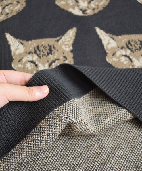 MIMIMEMETE（ミミメメット）の「猫柄ニットプルオーバー［キジトラ猫