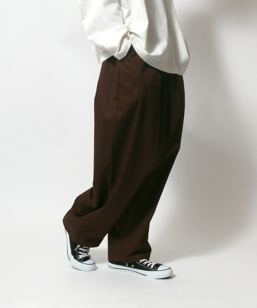 ANPAS（アンパス）の「Tuck Wide Balloon Pants/タックワイドバルーンパンツ シェフパンツ スケーターパンツ イージーパンツ ベイカーパンツ ワークパンツ（その他パンツ・メンズ・ブラック系その他/オリーブ/ベージュ/ブラウン系その他/ブラック/ワンウォッシュ/ネイビー/アイボリー/ブラック系その他2/ブルー/インディゴブルー/グリーン系その他/ホワイト系その他/グレー/ブラウン・M/LL/L）」の8枚目の写真