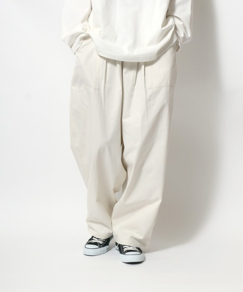 ANPAS（アンパス）の「Tuck Wide Balloon Pants/タックワイドバルーンパンツ シェフパンツ スケーターパンツ イージーパンツ ベイカーパンツ ワークパンツ（その他パンツ・メンズ・ブラック系その他/オリーブ/ベージュ/ブラウン系その他/ブラック/ワンウォッシュ/ネイビー/アイボリー/ブラック系その他2/ブルー/インディゴブルー/グリーン系その他/ホワイト系その他/グレー/ブラウン・M/LL/L）」の2枚目の写真