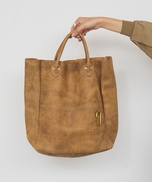 MASTER&Co(マスターアンドコー)の「【MASTER&Co./マスターアンドコー】KUDU トートバッグ(トートバッグ・レディース・サンドベージュ・ONE SIZE)」の2枚目の写真