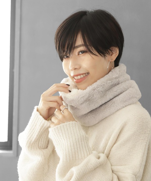 SOROTTO（ソロット）の「フェイクファーネックウォーマー（マフラー・レディース・ライトグレー/ブラック/グレー/アイボリー・FREE）」の3枚目の写真