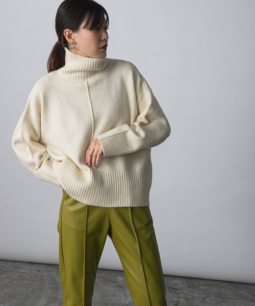 bohmal（ボマール）の「センターシームハイネックニット（ニット/セーター・レディース・グリーン/ピンク/ホワイト/ブラック/ブルー・FREE）」の2枚目の写真