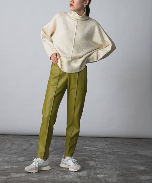 bohmal（ボマール）の「センターシームハイネックニット（ニット/セーター・レディース・グリーン/ピンク/ホワイト/ブラック/ブルー・FREE）」の19枚目の写真