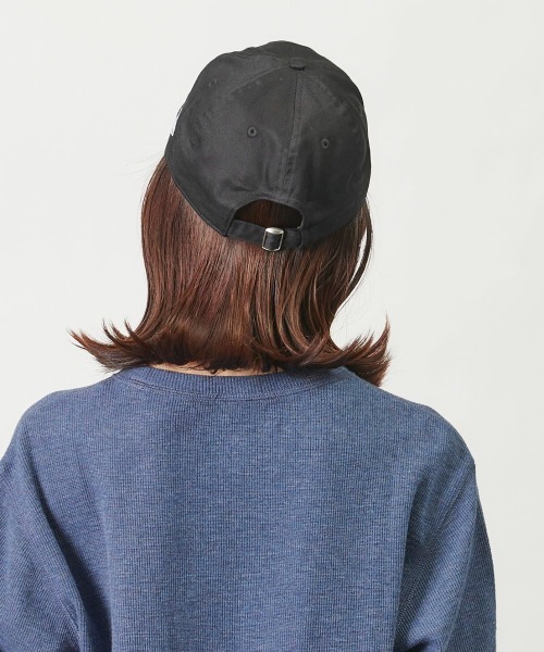 NEW ERA（ニューエラ）の「NEW ERA  920 MINI NYY　CLEANSE（キャップ・メンズ・ベージュ/ネイビー/ブラック×ホワイト/ブラック×ブラック/ダークグリーン・FREE）」の11枚目の写真