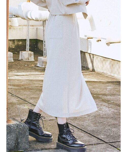 jouetie（ジュエティ）の「ストレートスカート【セットアップ対応】（スカート・レディース・ブラック/グレー/グリーン/アイボリー・MEDIUM）」の2枚目の写真