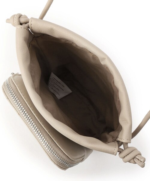 Ober Tashe（オーバータッシェ）の「巾着スマホショルダー（ショルダーバッグ・レディース・ブラック/チョコ/パープル系/サックスブルー・FREE）」の10枚目の写真