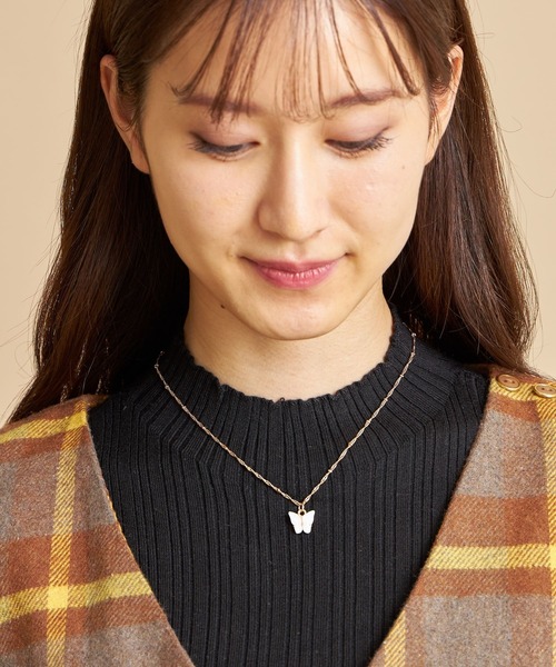 tocco closet（トッコ　クローゼット）の「パピヨンネックレス（ネックレス・レディース・ゴールド・FREE）」の4枚目の写真