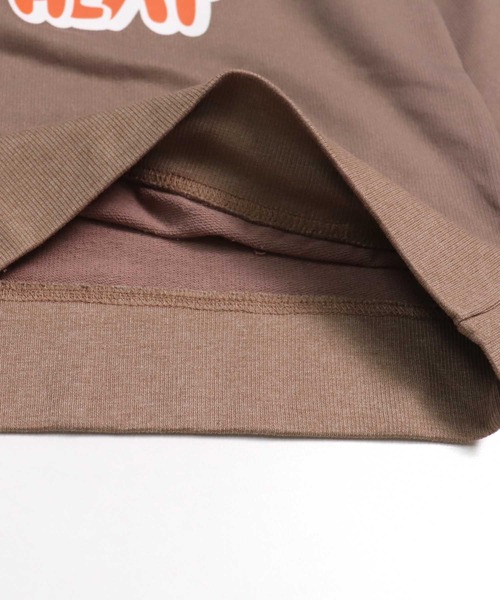 THE CASUAL(カジュアル)の「クルーネックロゴプリントトレーナー キッズ(スウェット・キッズ・ベージュ/パープル/オフホワイト/ミント/モカ/チャコール/ホワイト系/ブラック系1/杢グレー/ブラック系/ブラック系2/ブラック系3/ブラック系5/ブラック系4/グレー系/グリーン系/ブラウン系/ブルー系・150cm/130cm/110cm/140cm/160cm/120cm)」の21枚目の写真