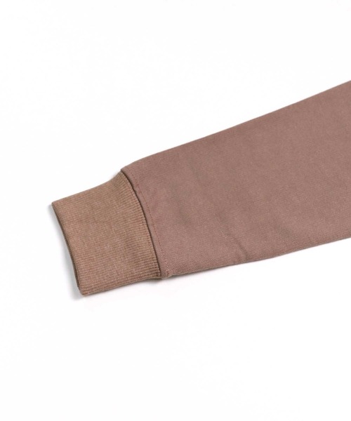 THE CASUAL(カジュアル)の「クルーネックロゴプリントトレーナー キッズ(スウェット・キッズ・ベージュ/パープル/オフホワイト/ミント/モカ/チャコール/ホワイト系/ブラック系1/杢グレー/ブラック系/ブラック系2/ブラック系3/ブラック系5/ブラック系4/グレー系/グリーン系/ブラウン系/ブルー系・150cm/130cm/110cm/140cm/160cm/120cm)」の20枚目の写真