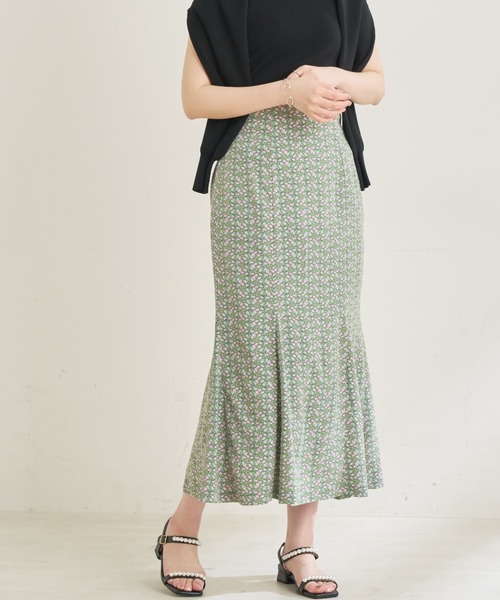 natural couture(ナチュラルクチュール)の「大人レディな雰囲気纏うアソート花柄マーメイドスカート(スカート・レディース・アイボリー/グリーン系/ブルー系・FREE)」の7枚目の写真
