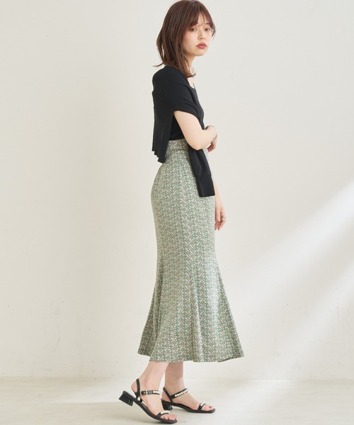 natural couture(ナチュラルクチュール)の「大人レディな雰囲気纏うアソート花柄マーメイドスカート(スカート・レディース・アイボリー/グリーン系/ブルー系・FREE)」の19枚目の写真