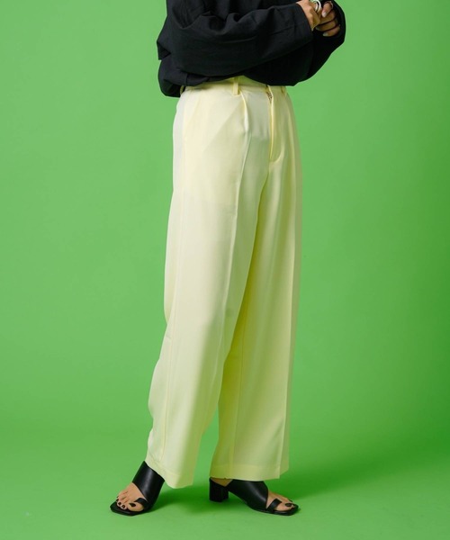 bohmal(ボマール)の「タックセンタープレスワイドストレートパンツ(スラックス・レディース・チェック/ピンク/イエロー・MEDIUM/SMALL/LARGE)」の8枚目の写真