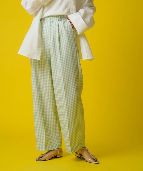 bohmal(ボマール)の「タックセンタープレスワイドストレートパンツ(スラックス・レディース・チェック/ピンク/イエロー・MEDIUM/SMALL/LARGE)」の16枚目の写真