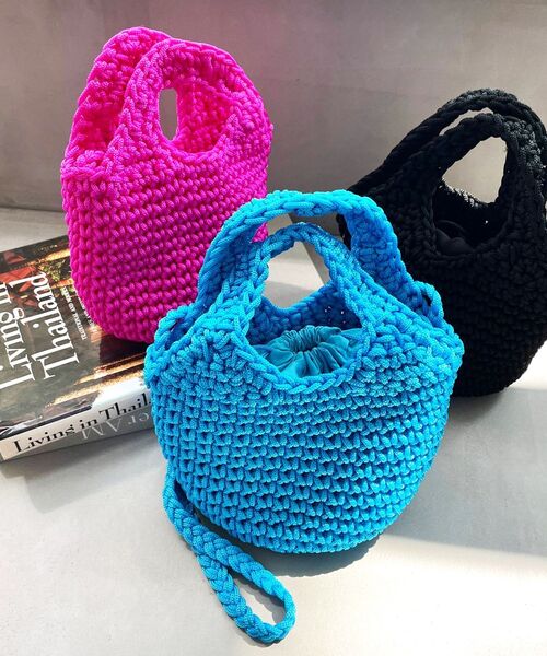 OPAQUE.CLIP（オペークドットクリップ）の「◆カラフルヤーンミニバッグ（ショルダーバッグ・レディース・ライトブルー/ブラック/ピンク系・00）」の2枚目の写真