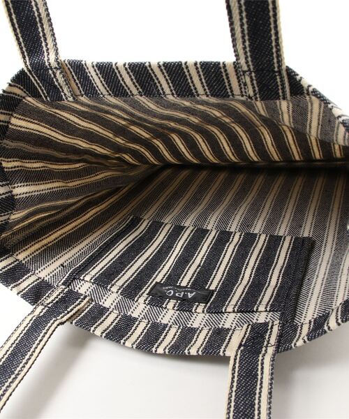 A.P.C.（アーペーセー）の「TOTE LOU（トートバッグ・レディース・ネイビー/イエロー・ONESIZE）」の4枚目の写真