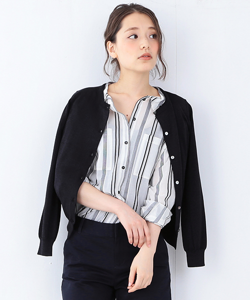 Demi-Luxe BEAMS（デミルクス ビームス）の「Demi-Luxe BEAMS / 16G クルーネック カーディガン（カーディガン/ボレロ・レディース・ホワイト/サックスブルー/ネイビー・ONE SIZE）」の2枚目の写真