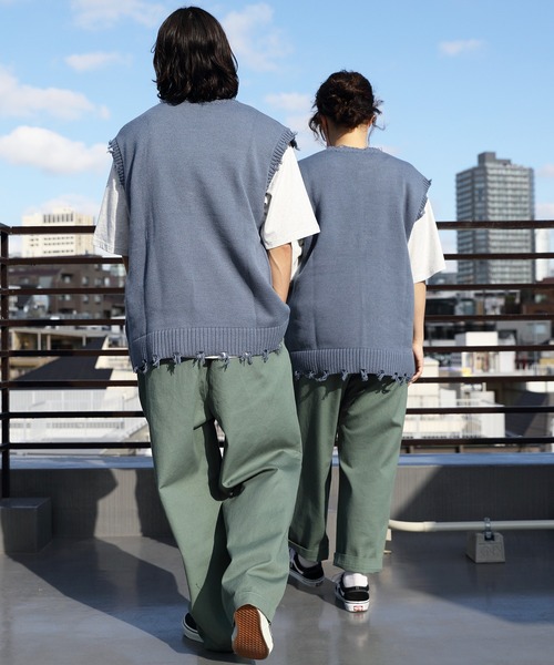 8(eight)(エイト)の「ダメージベスト(ベスト・メンズ・アイボリー/チャコール/グリーン/サックスブルー・MEDIUM/LARGE/X-LARGE)」の17枚目の写真