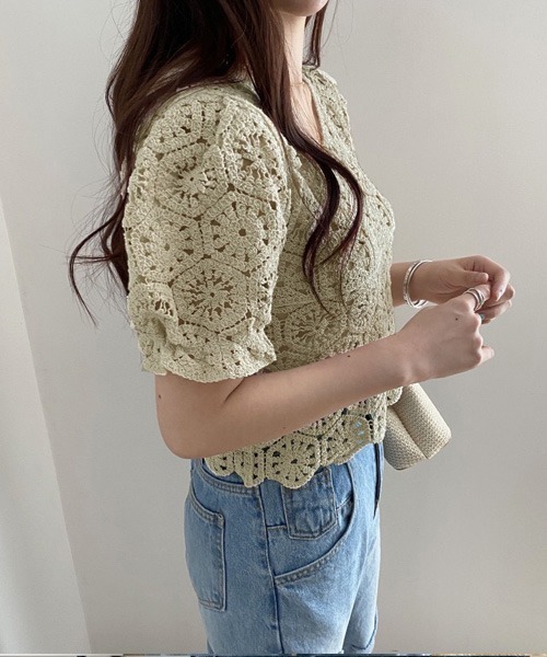 Chaco closet（チャコ クローゼット）の「クロシェレースVネックパフスリーブブラウス（シャツ/ブラウス・レディース・ホワイト/アイボリー・FREE）」の9枚目の写真