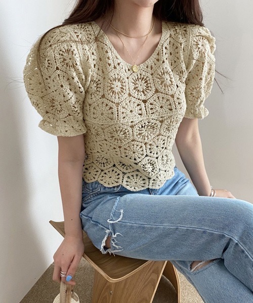 Chaco closet（チャコ クローゼット）の「クロシェレースVネックパフスリーブブラウス（シャツ/ブラウス・レディース・ホワイト/アイボリー・FREE）」の12枚目の写真