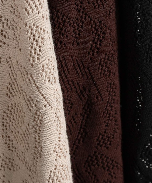 Amiur(エミレ)の「pattern puff sleeve tops(Tシャツ/カットソー・レディース・アイボリー/ブラック/ダークブラウン・FREE)」の4枚目の写真