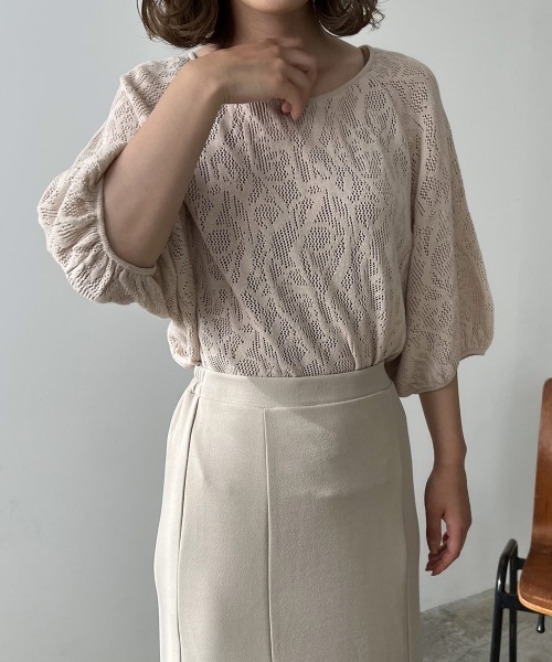 Amiur(エミレ)の「pattern puff sleeve tops(Tシャツ/カットソー・レディース・アイボリー/ブラック/ダークブラウン・FREE)」の20枚目の写真