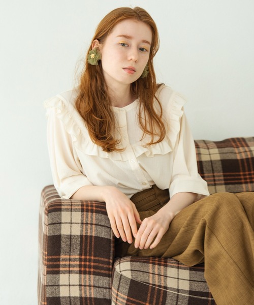 Crisp（クリスプ）の「ヨークフリルワッシャーブラウス（シャツ/ブラウス・レディース・ブルー/グリーン/アイボリー・FREE）」の11枚目の写真