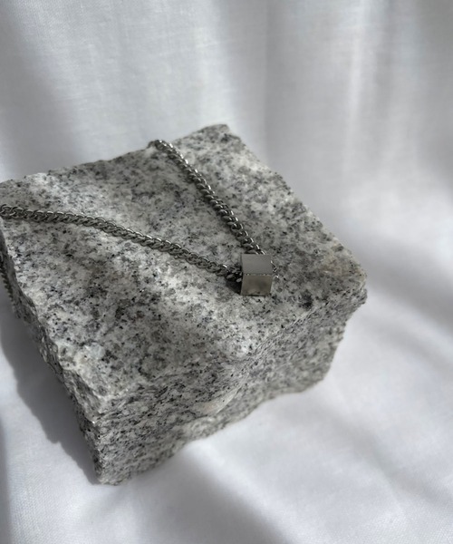 BROTHERHOOD(ブラザーフッド)の「【BROTHERHOOD】キューブ ネックレス(ネックレス・メンズ・ゴールド/シルバー・MEDIUM/SMALL/LARGE)」の1枚目の写真