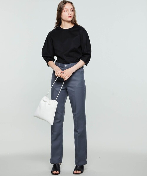 CINOH(チノ)の「【CINOH/(チノ)】《STUDIOUS別注》別注ボリュームスリーブTEE 22SCU503(Tシャツ/カットソー・レディース・ブラック/アイボリー・38)」の4枚目の写真